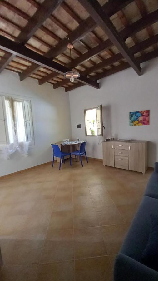 Oltre: Monolocale Con Terrazzo Privato Al Piano Apartman Trapani Kültér fotó
