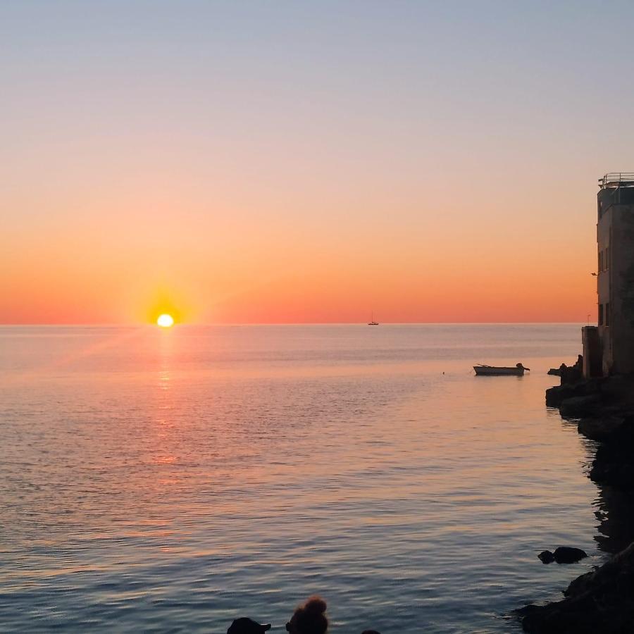 Oltre: Monolocale Con Terrazzo Privato Al Piano Apartman Trapani Kültér fotó