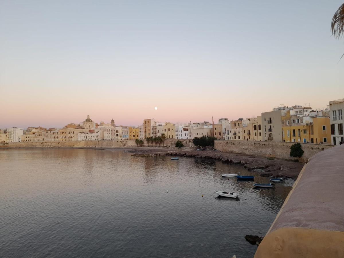 Oltre: Monolocale Con Terrazzo Privato Al Piano Apartman Trapani Kültér fotó
