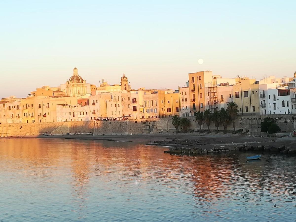 Oltre: Monolocale Con Terrazzo Privato Al Piano Apartman Trapani Kültér fotó